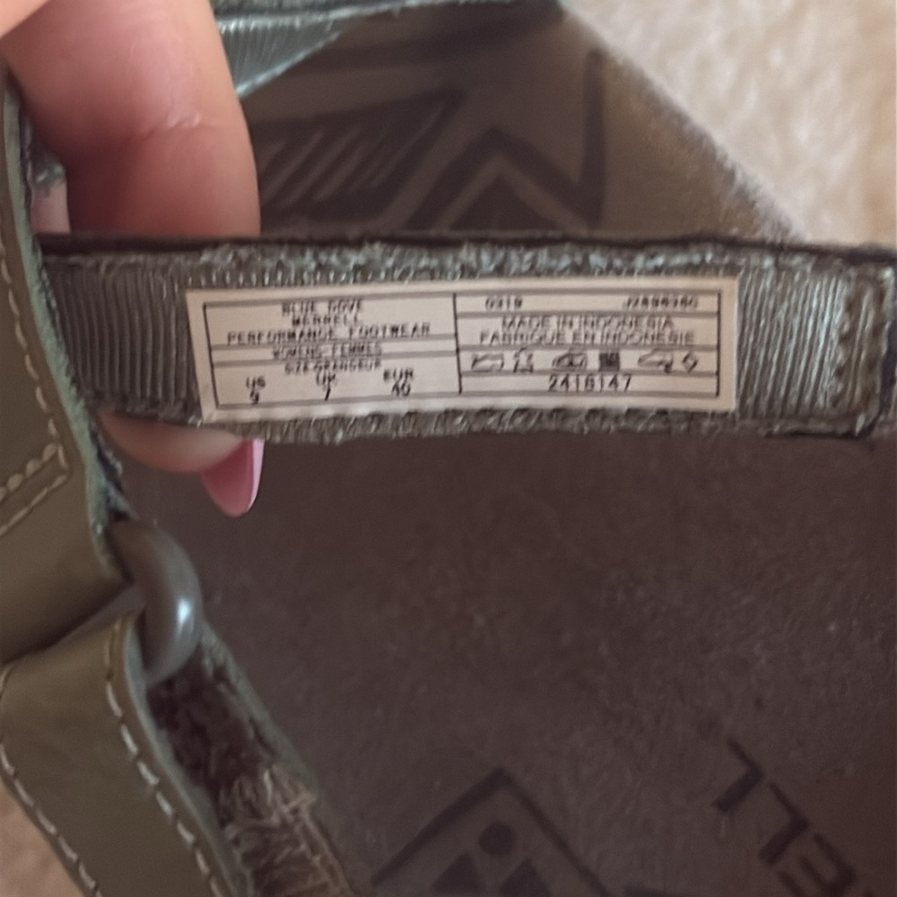 Green and Grey Merrell Sandals - Picture 6 of 6